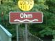 Das Schild der Ohm bei Homberg Ohm.
